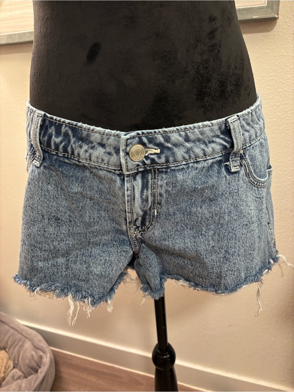 Hollister Light Wash Distressed Denim Cutoff Shorts - Picture 2 of 8